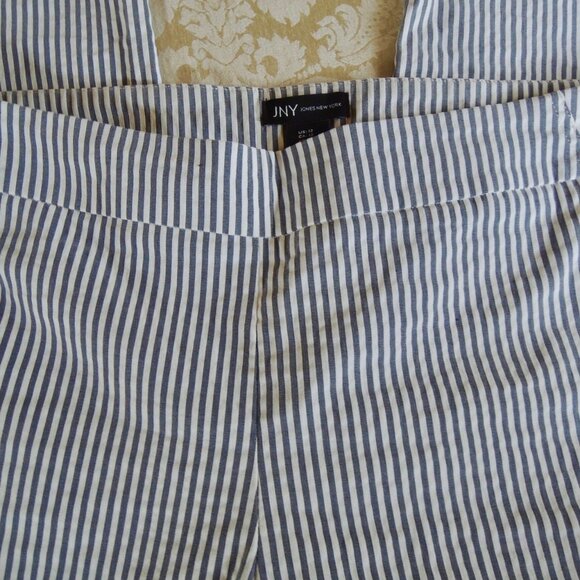 JNY Jones New York Blue & White Seersucker Stretch Pants 12 - Picture 3 of 7